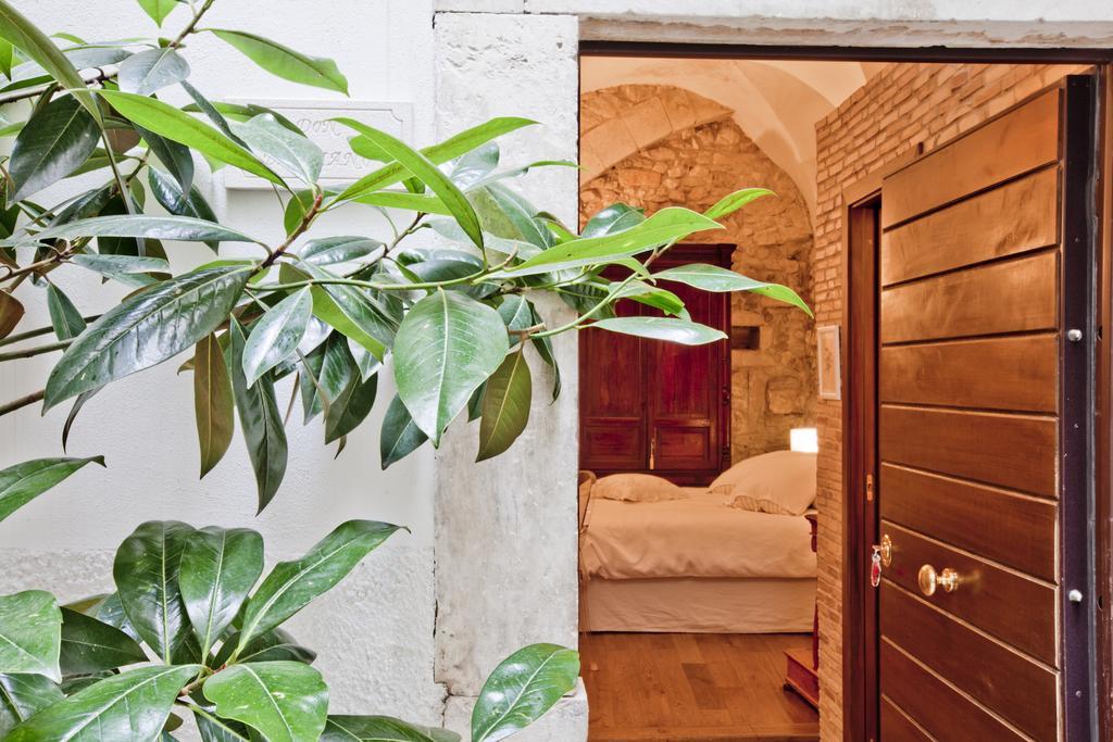 B&B Il Marchese Del Grillo Sulmona Værelse billede