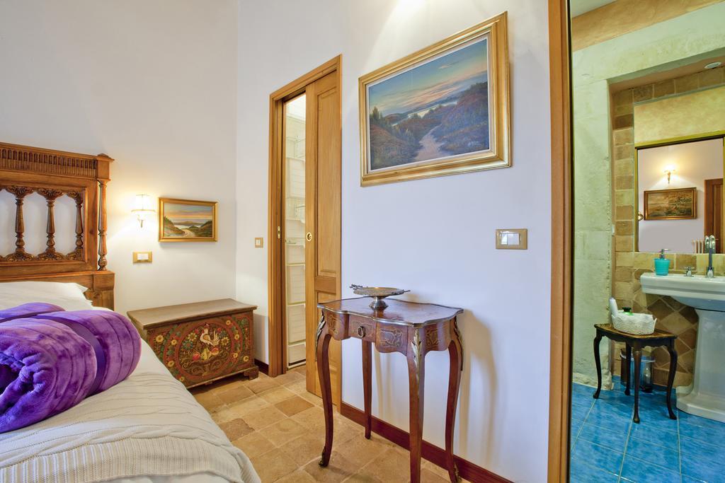 B&B Il Marchese Del Grillo Sulmona Værelse billede